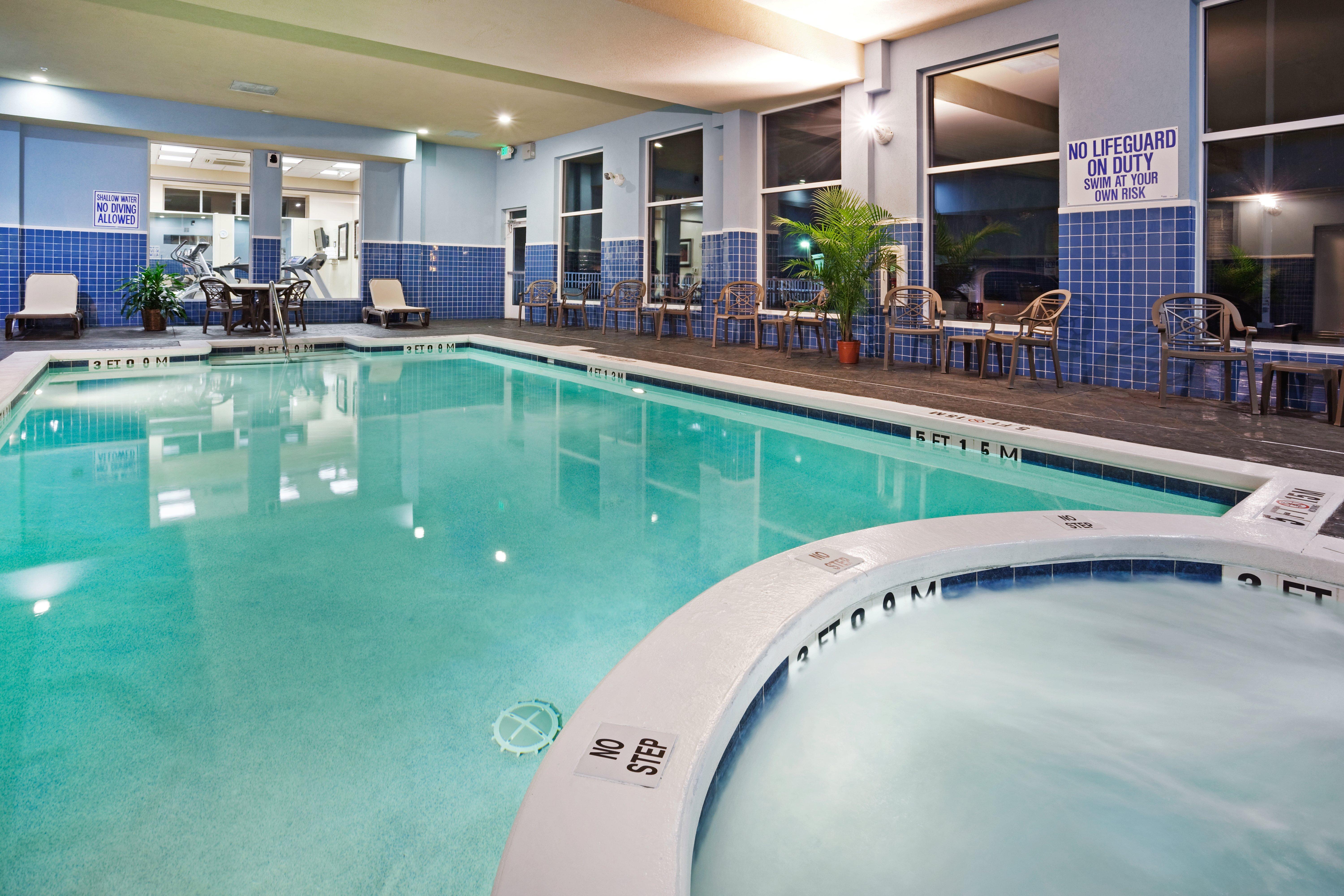 Holiday Inn Hotel & Suites Beaufort At Highway 21 By Ihg Екстериор снимка