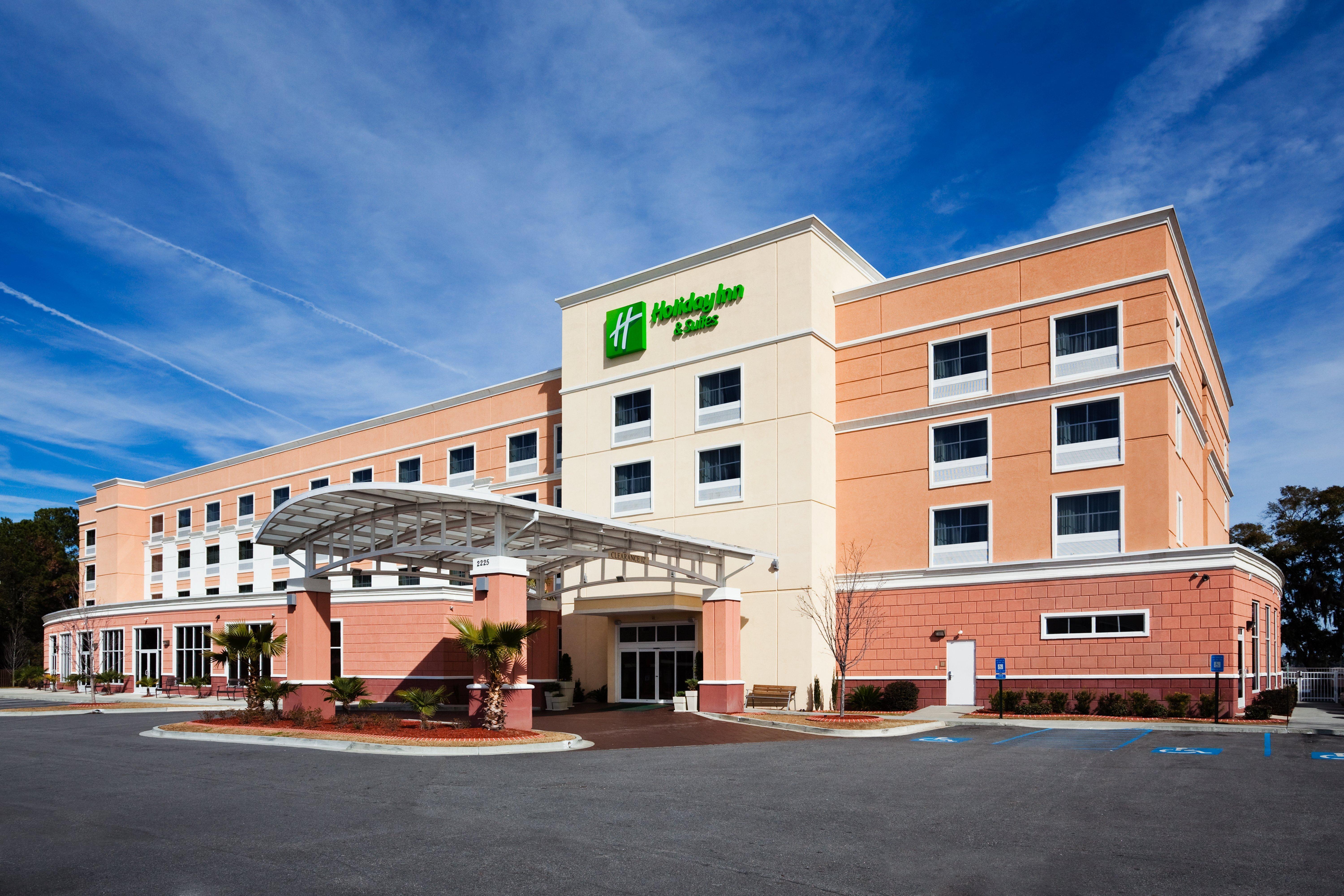 Holiday Inn Hotel & Suites Beaufort At Highway 21 By Ihg Екстериор снимка