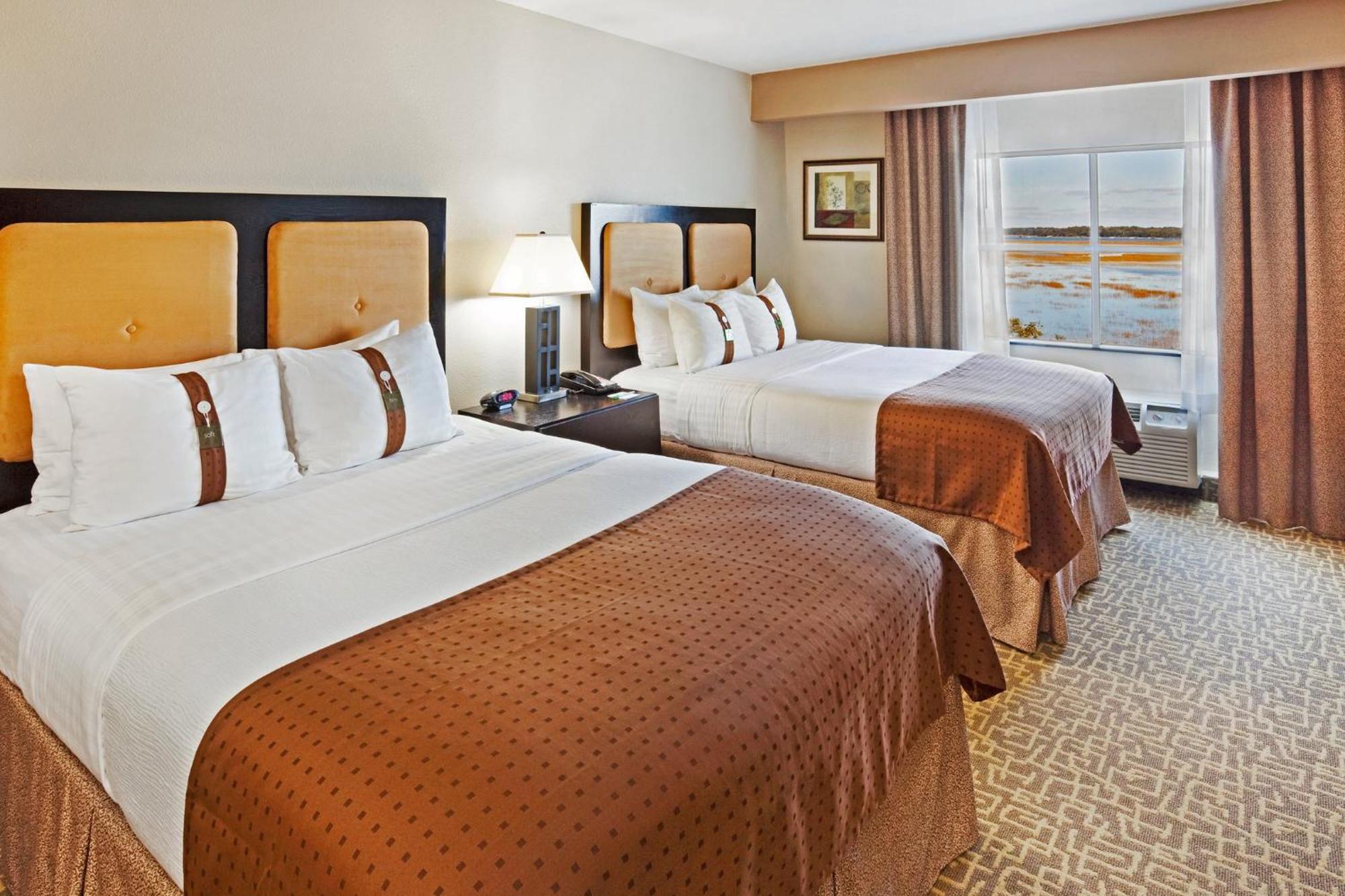 Holiday Inn Hotel & Suites Beaufort At Highway 21 By Ihg Екстериор снимка